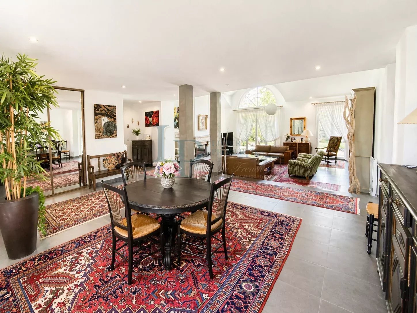 Maison – 8 pièces 270 m² – Ozoir-La-Ferrière (77330)