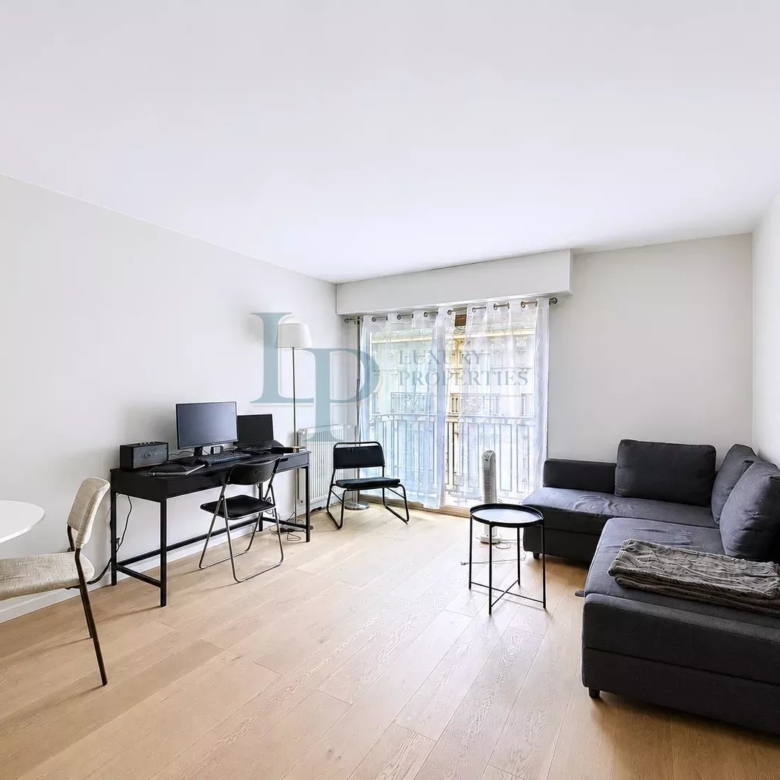 Studio de 26.74 m2 – Paris 8ème – rue d’Artois