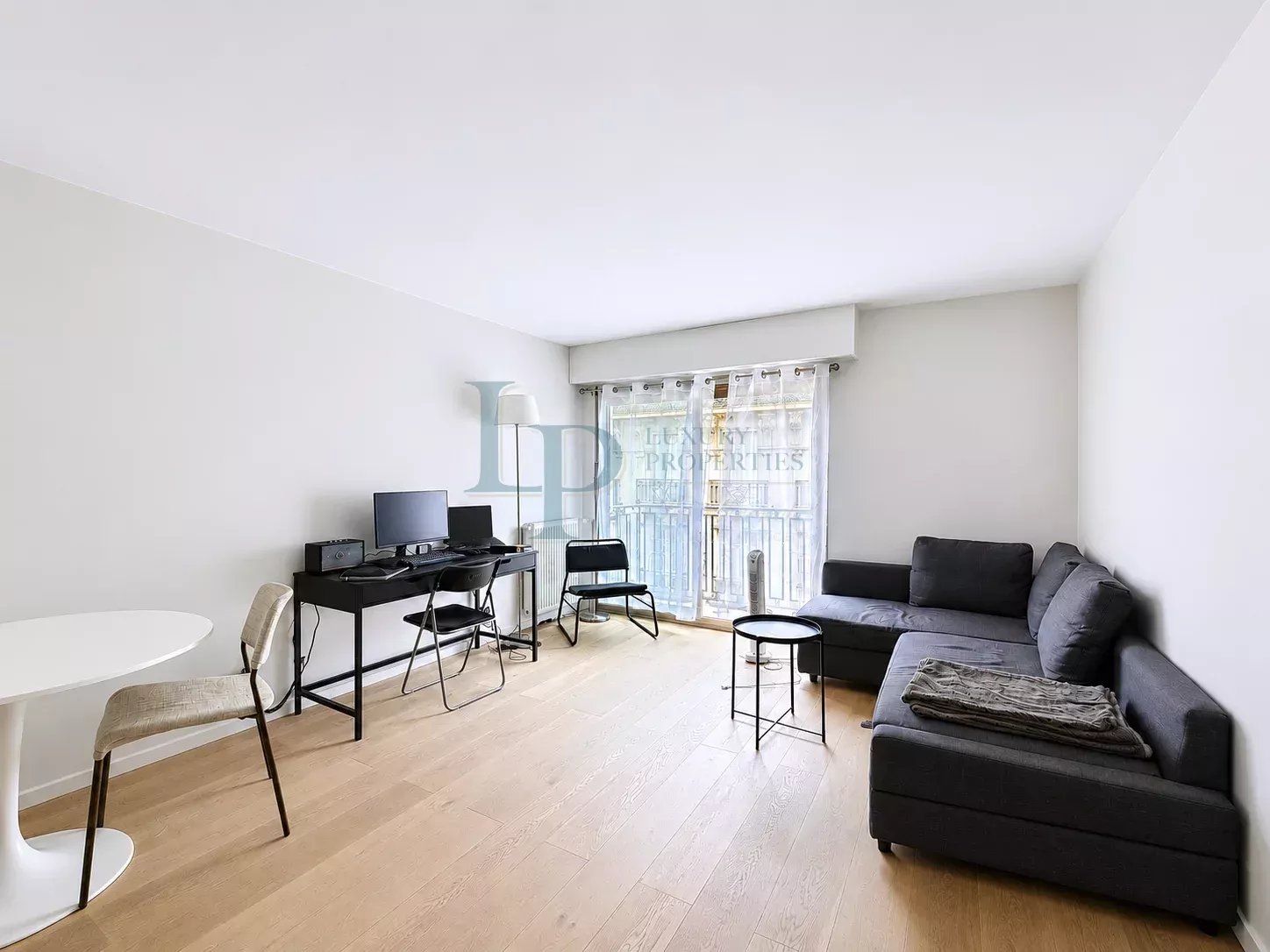 Studio de 26.74 m2 – Paris 8ème – rue d’Artois