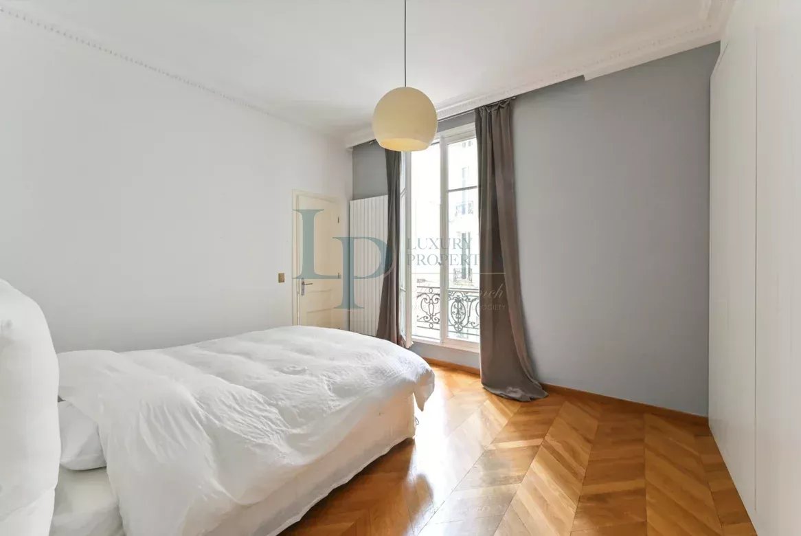 EXCLUSIVITÉ I PARIS XVII I TERNES / NIEL I APPARTEMENT 5 PIÈCES I 3 CHAMBRES I SERVICE I DOUBLE CAVE